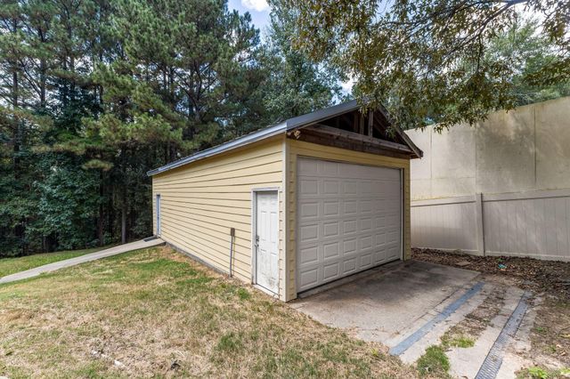 22 Bedford Forrest Ln., Hattiesburg, MS 39401