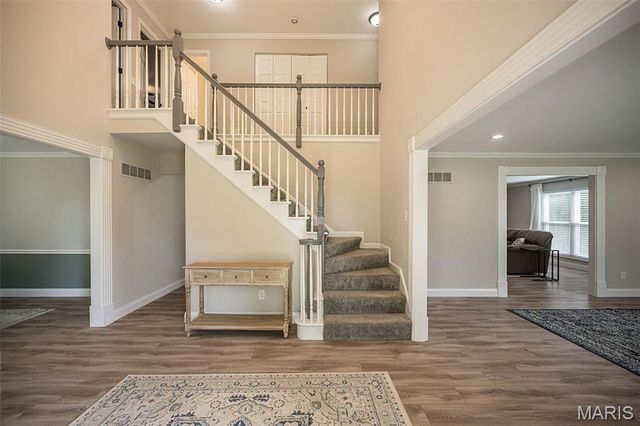583 Princeway Court, Manchester, MO 63011