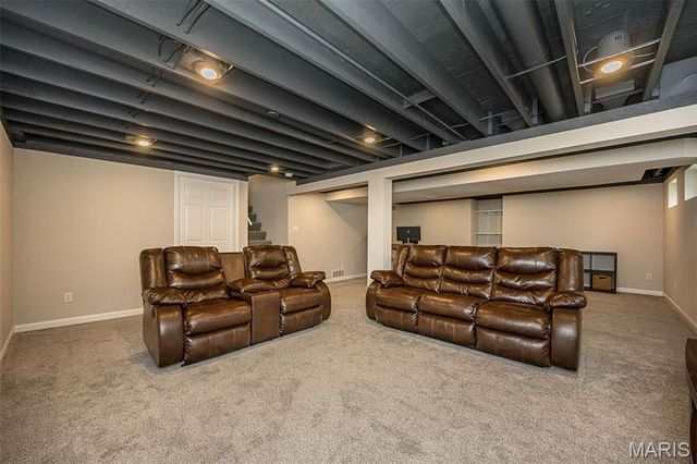583 Princeway Court, Manchester, MO 63011
