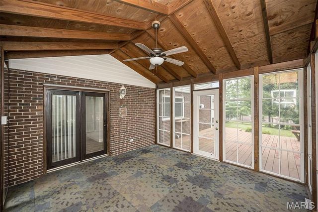 583 Princeway Court, Manchester, MO 63011