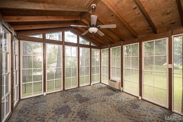 583 Princeway Court, Manchester, MO 63011