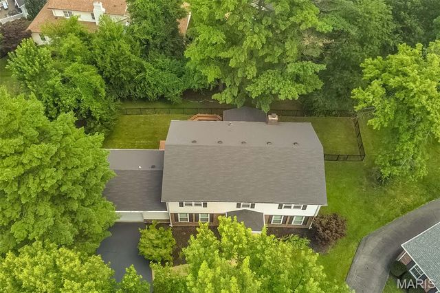 583 Princeway Court, Manchester, MO 63011
