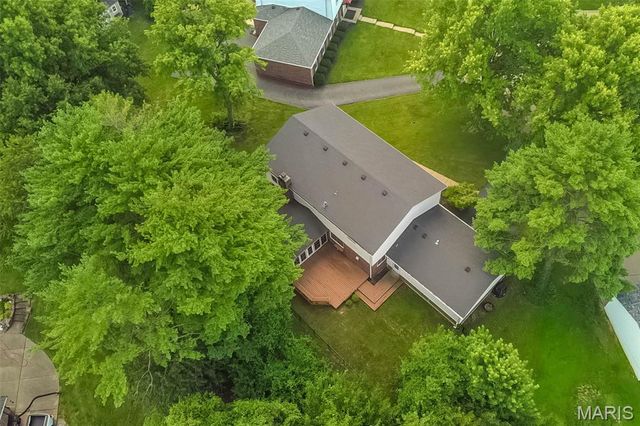 583 Princeway Court, Manchester, MO 63011