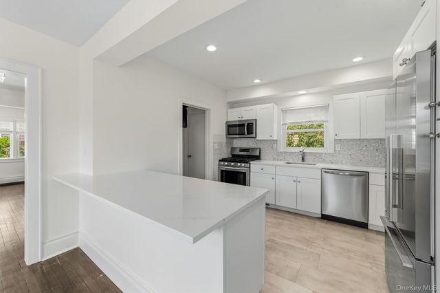 208 Third Avenue, Pelham, NY 10803