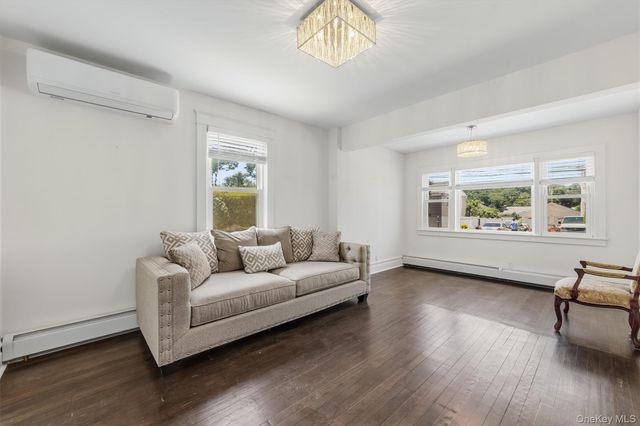 208 Third Avenue, Pelham, NY 10803