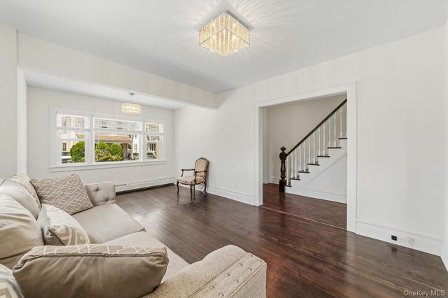208 Third Avenue, Pelham, NY 10803