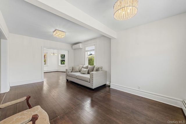 208 Third Avenue, Pelham, NY 10803