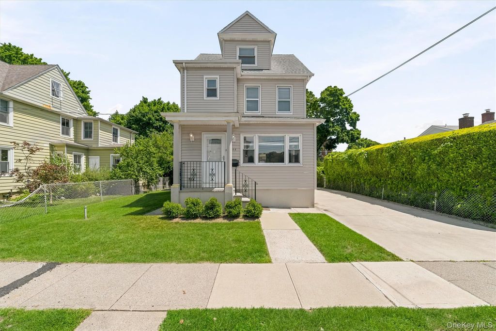 208 Third Avenue, Pelham, NY 10803 — photo 2