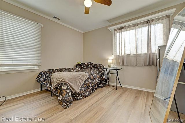 27732 Dartmouth Street, Madison Heights, MI 48071