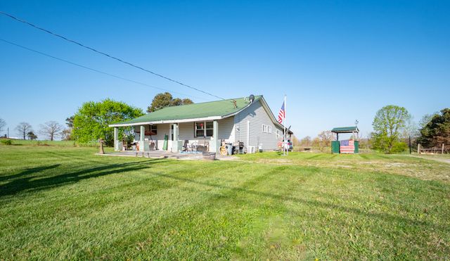 1107 Summer City Rd, Pikeville, TN 37367