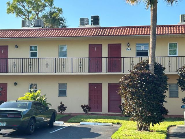 1949 SW Palm City Road 25 C, Stuart, FL 34994