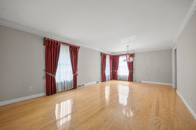 2075 Greentree Drive, Richmond, KY 40475