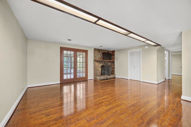 2075 Greentree Drive, Richmond, KY 40475