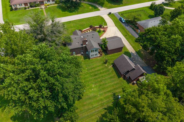 2075 Greentree Drive, Richmond, KY 40475