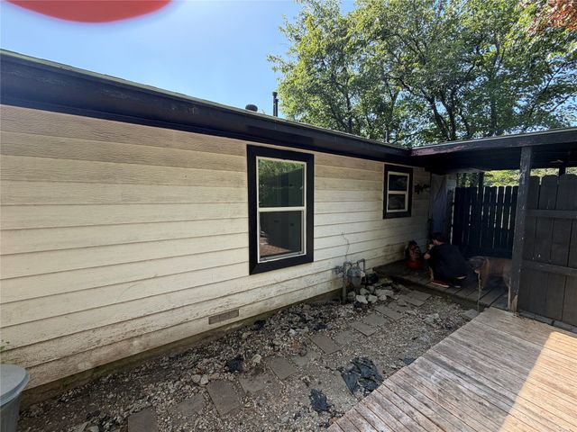 2028 E Jones Street, Sherman, TX 75090