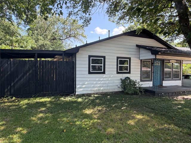 2028 E Jones Street, Sherman, TX 75090