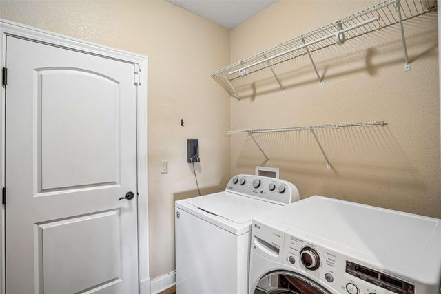 14504 Brookview Drive, Urbandale, IA 50323