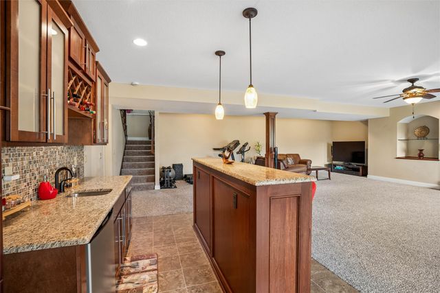 14504 Brookview Drive, Urbandale, IA 50323