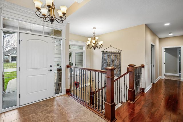 14504 Brookview Drive, Urbandale, IA 50323