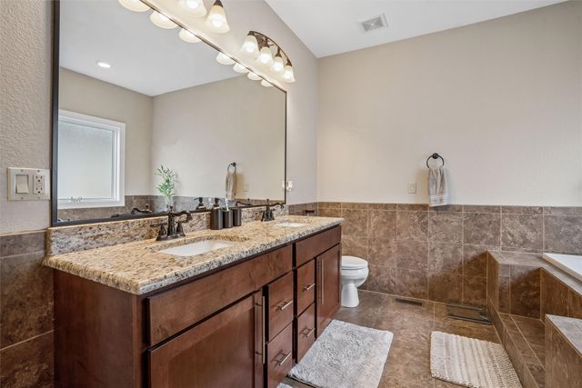 14504 Brookview Drive, Urbandale, IA 50323