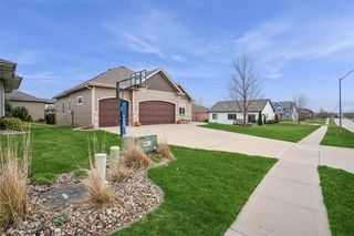 14504 Brookview Drive, Urbandale, IA 50323