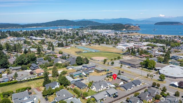 1603 25th Street, Anacortes, WA 98221