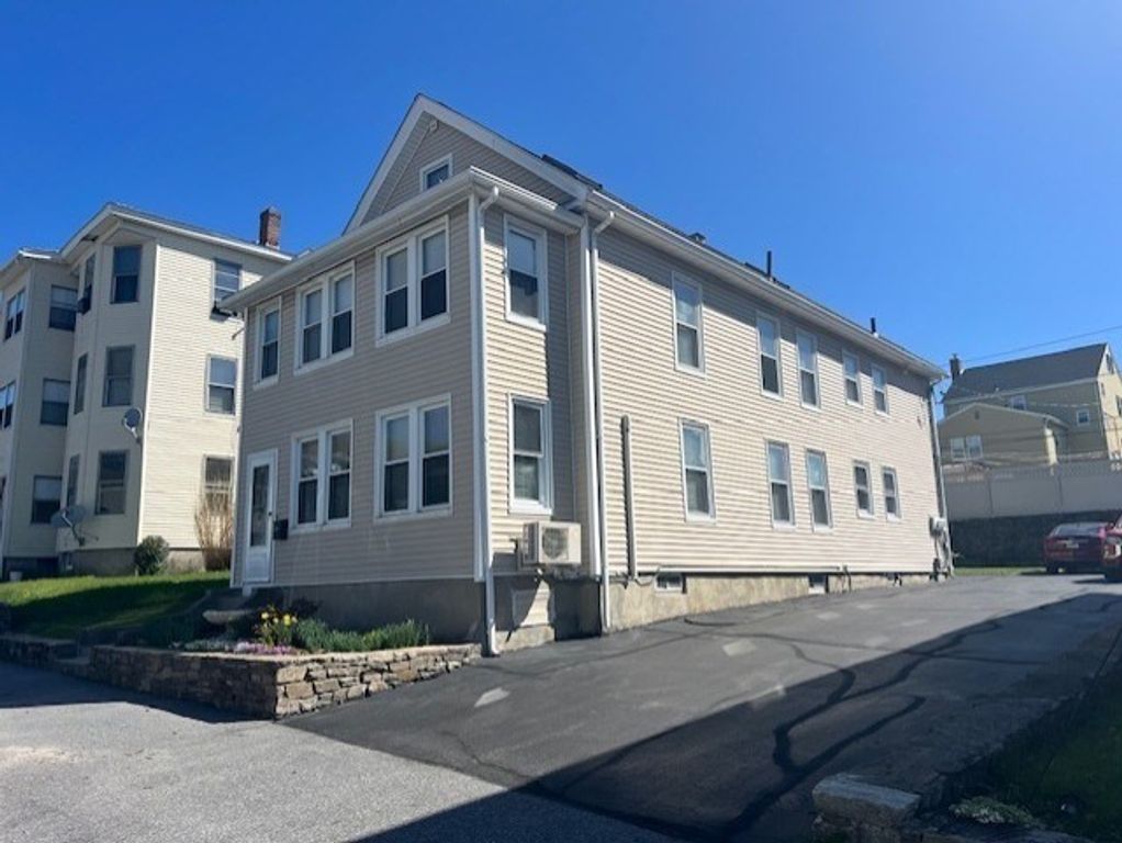 14 Prentice Street 2, Worcester, MA 01604