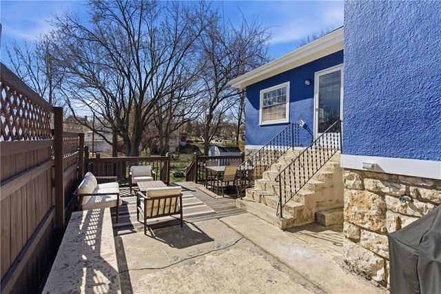 3939 Sunrise Drive, Kansas City, MO 64123