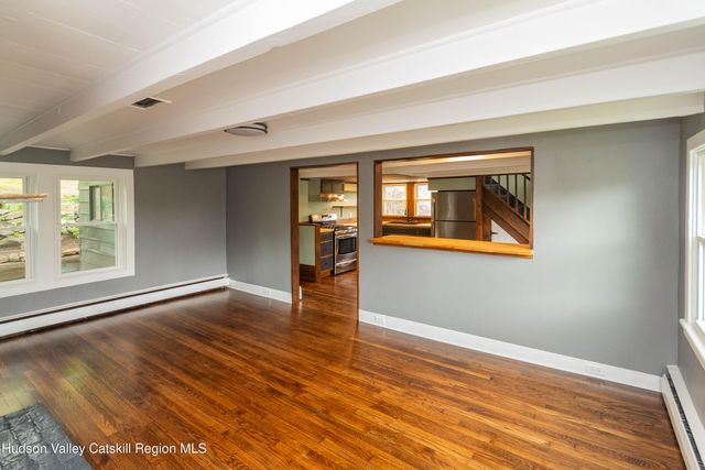 1625 New York 32, Saugerties, NY 12477