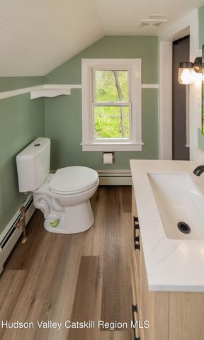1625 New York 32, Saugerties, NY 12477