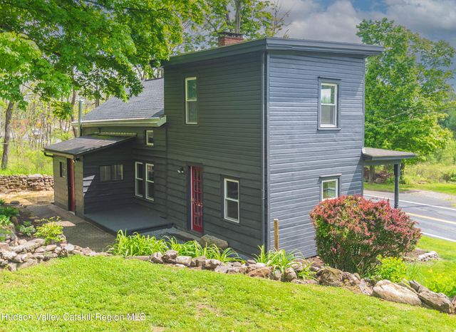 1625 New York 32, Saugerties, NY 12477