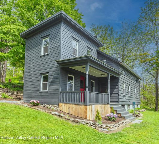 1625 New York 32, Saugerties, NY 12477