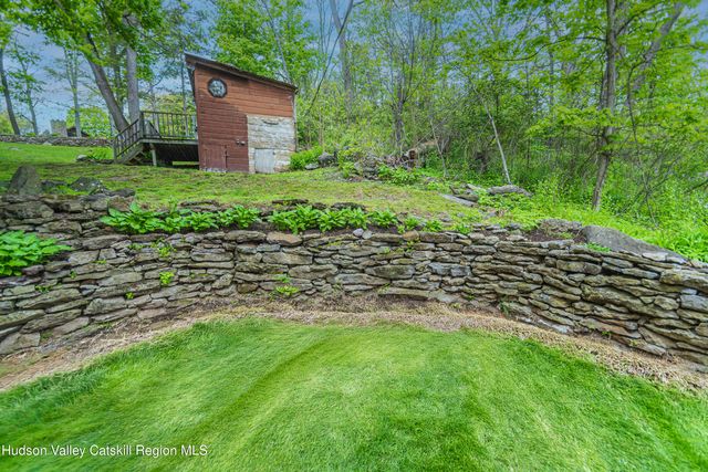 1625 New York 32, Saugerties, NY 12477