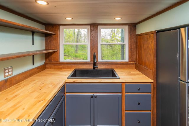 1625 New York 32, Saugerties, NY 12477