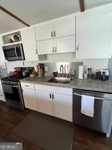 32 Nelson Lane, Hiawassee, GA 30546