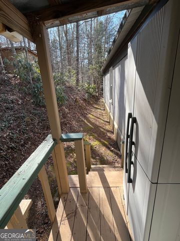 32 Nelson Lane, Hiawassee, GA 30546