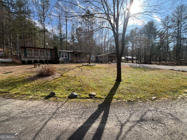 32 Nelson Lane, Hiawassee, GA 30546