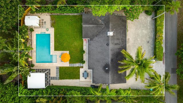 11403 NE 8th Ave, Biscayne Park, FL 33161