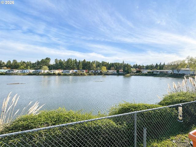 10400 Se COOK Ct 22, Milwaukie, OR 97222