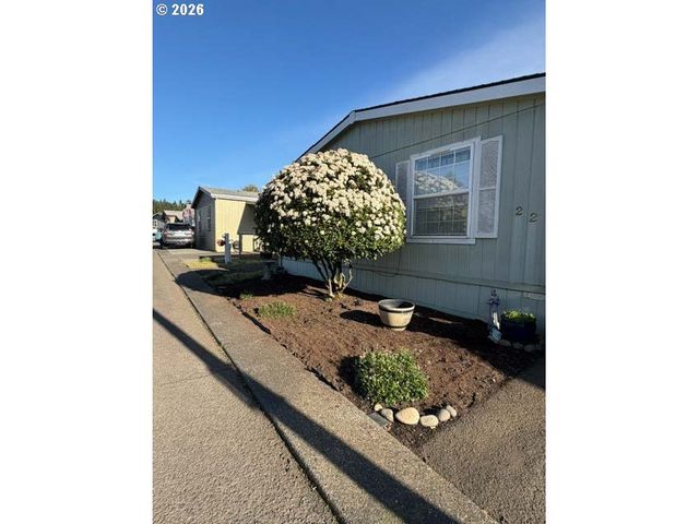 10400 Se COOK Ct 22, Milwaukie, OR 97222