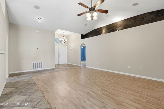 5571 WESTLAND STATION Road, Jacksonville, FL 32244