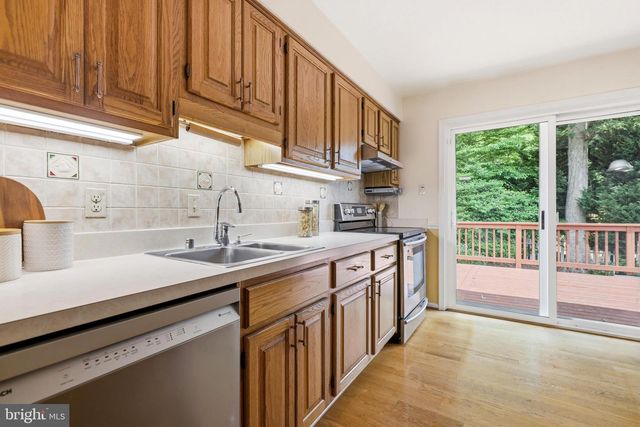 7211 ASHVIEW DR, Springfield, VA 22153