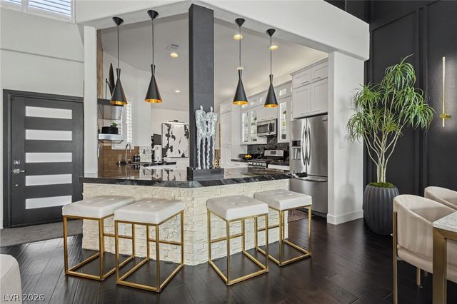 7949 Harbour Towne Avenue, Las Vegas, NV 89113