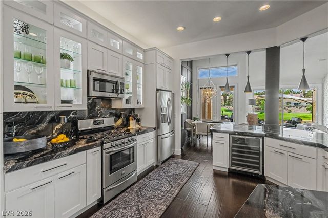 7949 Harbour Towne Avenue, Las Vegas, NV 89113
