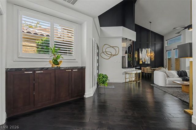 7949 Harbour Towne Avenue, Las Vegas, NV 89113