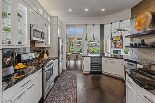 7949 Harbour Towne Avenue, Las Vegas, NV 89113