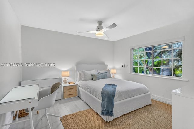 755 Curtiswood Dr, Key Biscayne, FL 33149