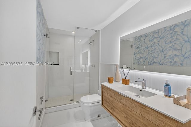 755 Curtiswood Dr, Key Biscayne, FL 33149