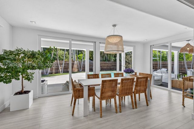 755 Curtiswood Dr, Key Biscayne, FL 33149
