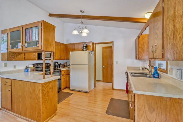1411 23rd Avenue S, Moorhead, MN 56560
